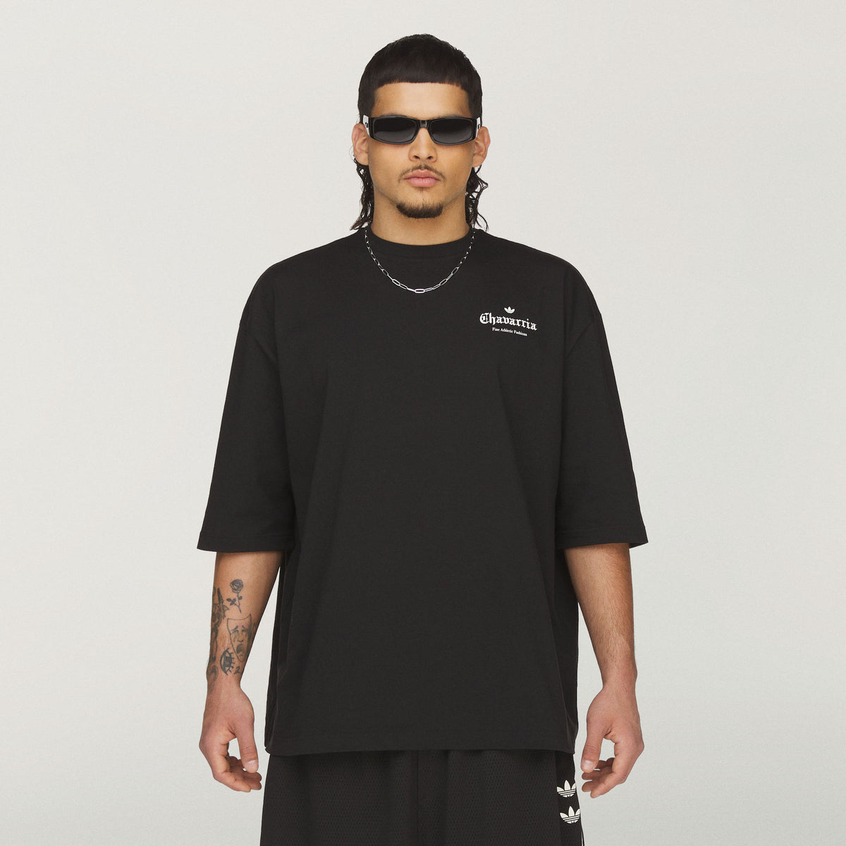 【ブラック（01）】Varsity Paneled Relaxed SS Tee Varsity Relaxed SS Tee | Saturdays NYC Japan