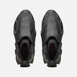 WC X ADIDAS MEGARIDE WOLF - BLACK/RED