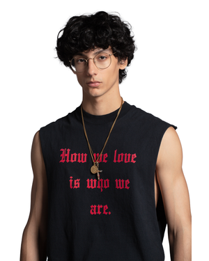 WILLY X TINDER PRIDE 2025 MUSCLE TEE