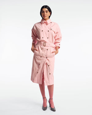 CRINKLED COTTON TRENCH DRESS - CHICLE